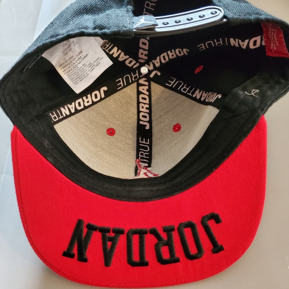 Youth Jordan Hat - Picture 4 of 6